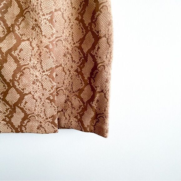 Lucy Paris Snakeskin Mini Skirt Side Zip Kilt Style Women's M Stretch Faux Suede - Picture 3 of 10